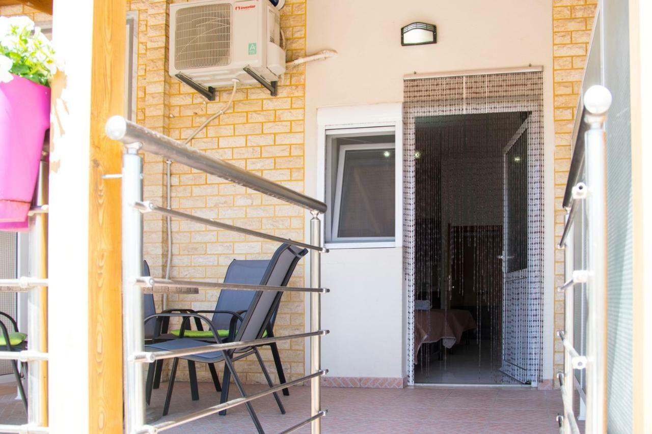 Villa Filimon Vrasná Exteriör bild